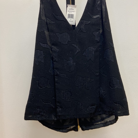 Cooper & Ella T-bone top with exposed zipper - Picture 6 of 6